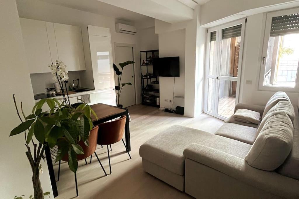 Modern Apartment - Walking Distance To Milan Central Station Ngoại thất bức ảnh