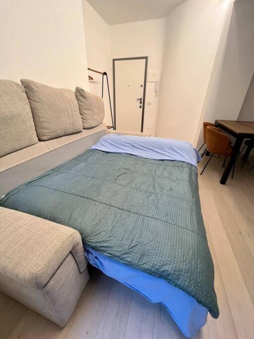 Modern Apartment - Walking Distance To Milan Central Station Ngoại thất bức ảnh